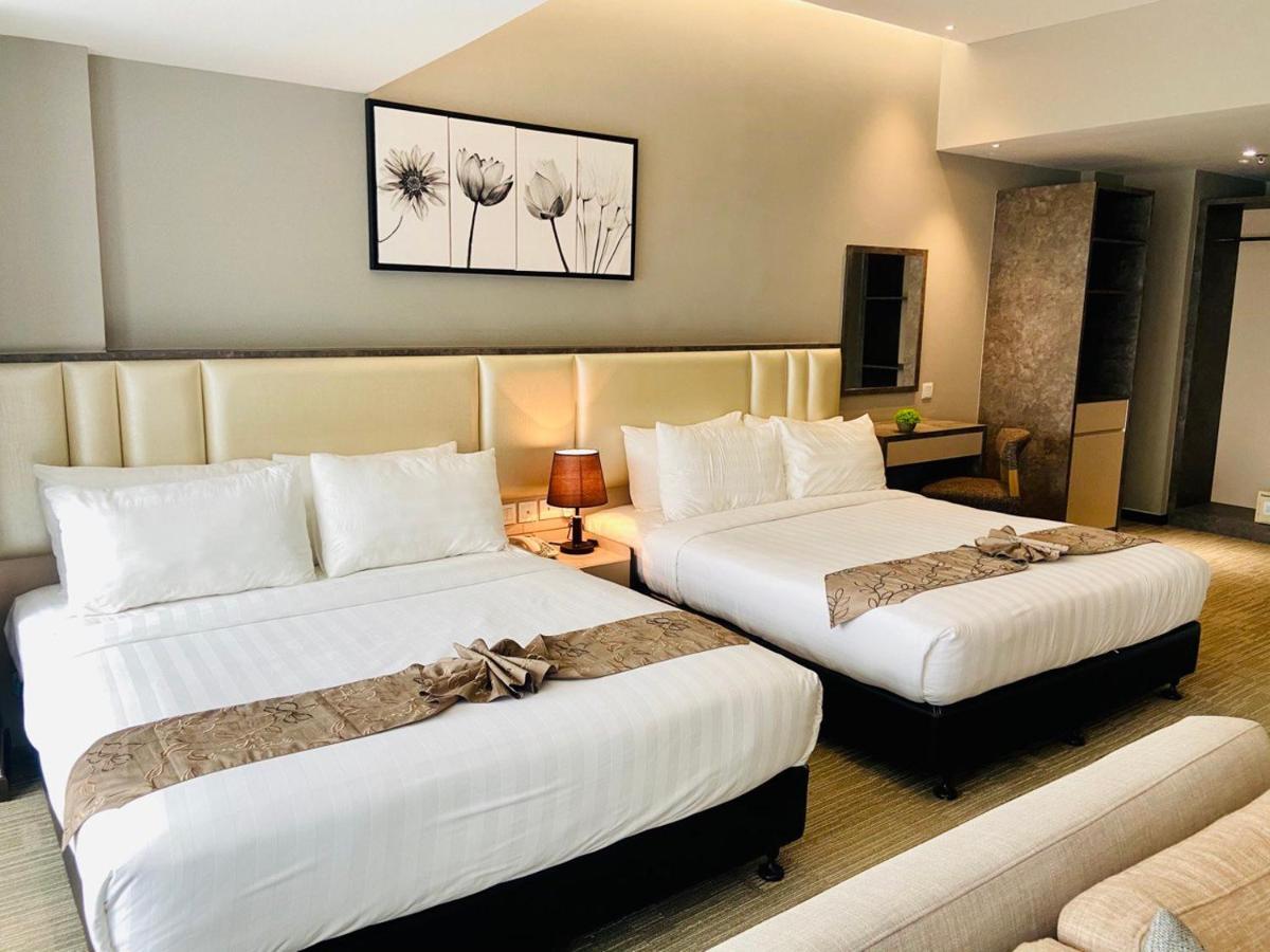 Glex Hotel Signature Johor Bahru Bagian luar foto